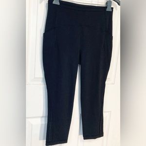 Lululemon Swift Speed High Rise Crop 21" Black Pockets Full-On Luxtreme. Size 10